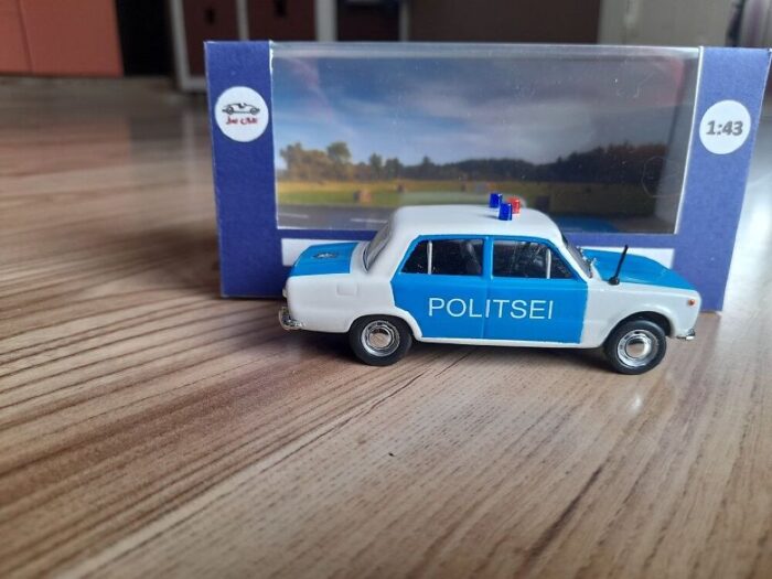 VAZ LADA 1200 Estonian Police 1/43 - Image 3