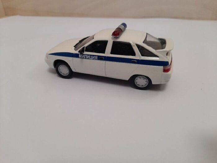 LADA 112 VAZ 2112 Miilits valge - Image 3