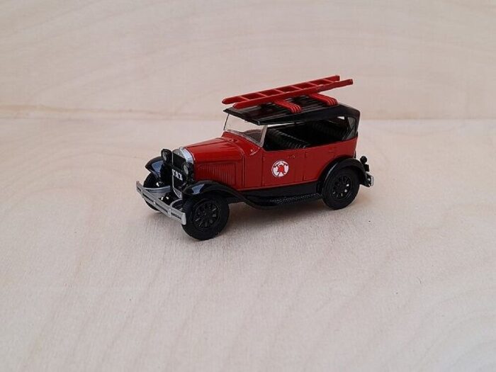 GAZ A Fire Truck 1/43 - Image 3