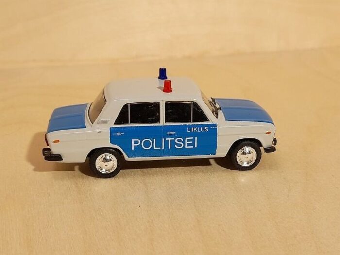 Eesti Politsei Liiklus Lada Vaz 2106 1/43 - Image 3