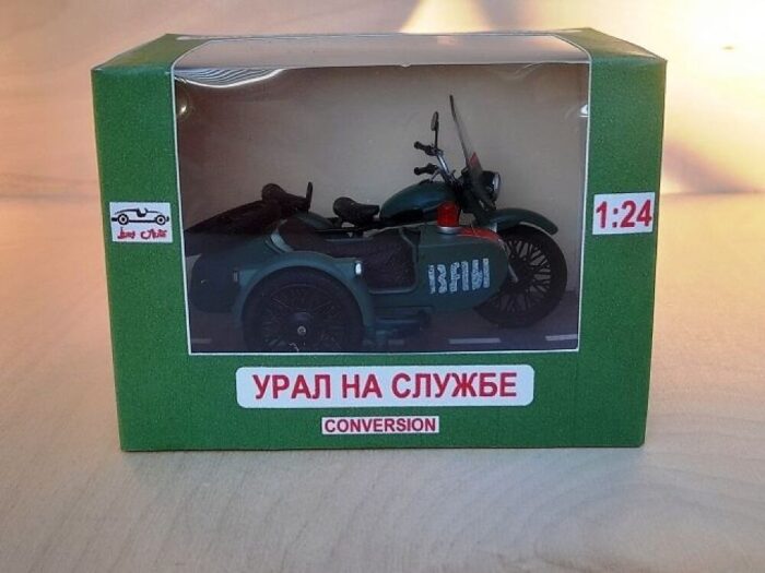 Külgkorviga mootorratas Ural. VAI  1/24
