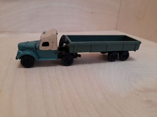 Veoauto. UAZ 456 1/43