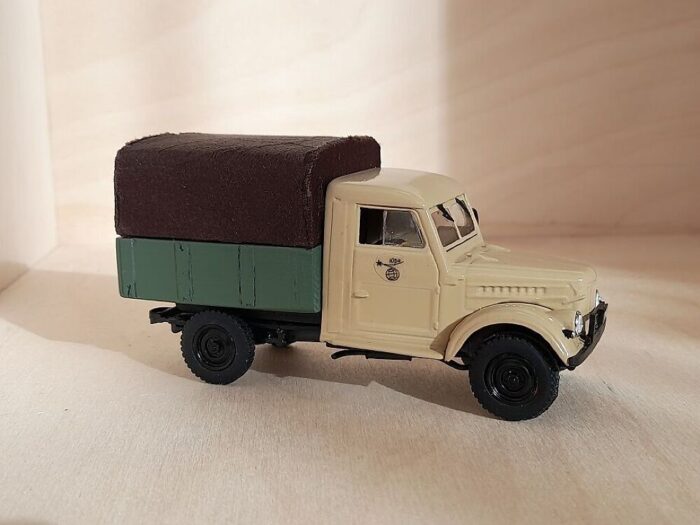 GAZ 69  KAENGSAENG 688 Põhja Korea 1/43 - Image 4