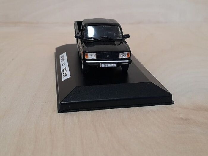 VIS 2345 VAZ LADA 2105 1/43 - Image 3