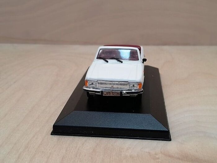VOLGA GAZ 3102 kabrio 1/43 - Image 5