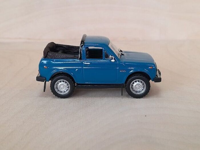 Lada Niva 2121 Cabrio  1/43 - Image 3