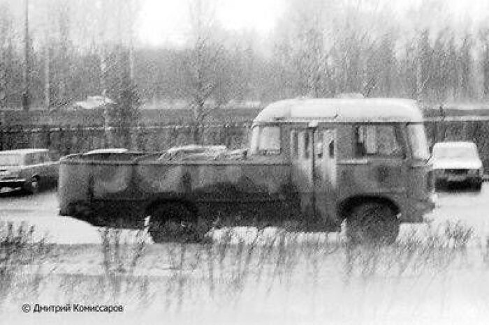 Paz 672M Teh.abi Metall 1/43 - Image 6