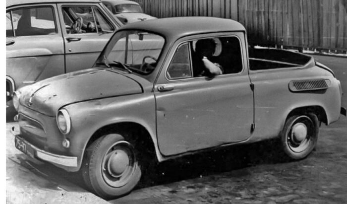 ZAZ 965 PIKAP  1/43 - Image 6