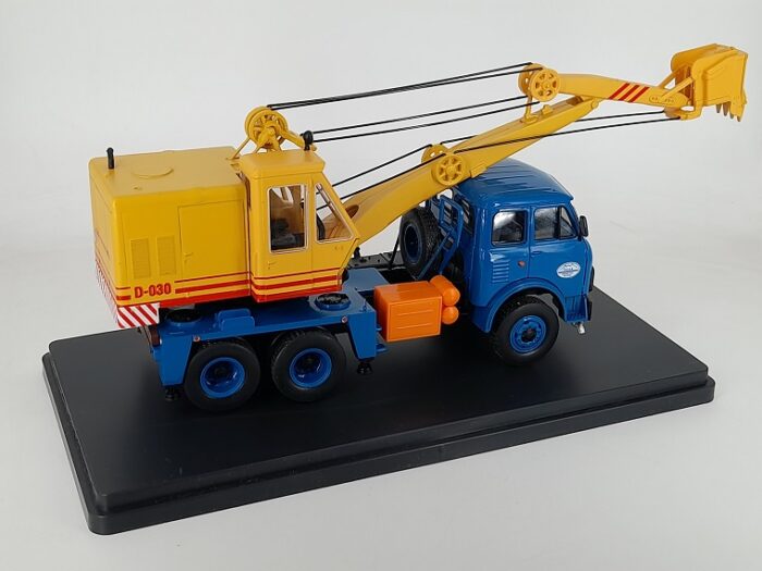 MAZ 5334 Ekskavaator - Image 3