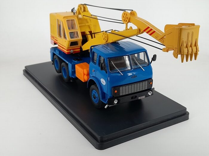 MAZ 5334 Ekskavaator - Image 4