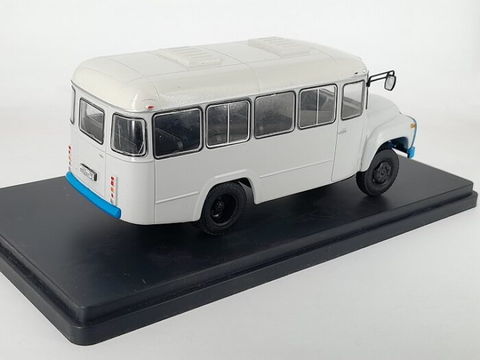 SARZ-685 / ZIL 130 baasil 1/43 - Image 3