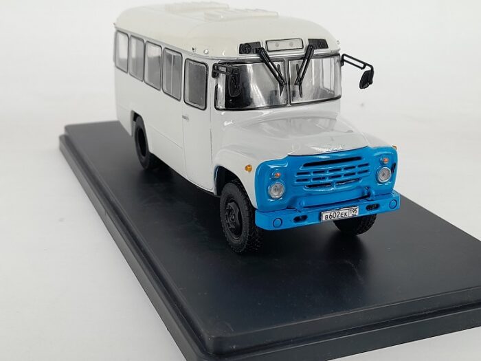 SARZ-685 / ZIL 130 baasil 1/43 - Image 4