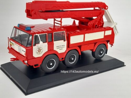 Fire truck TATRA 813 6/6 1/43