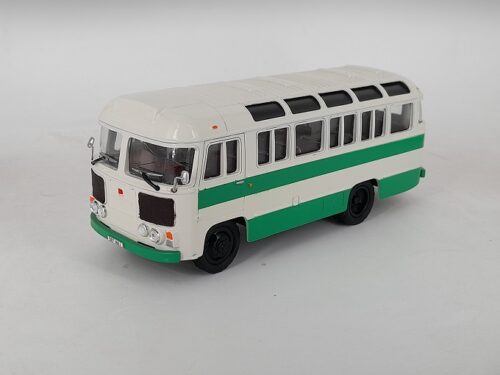 PAZ 672 (1981) 1/43