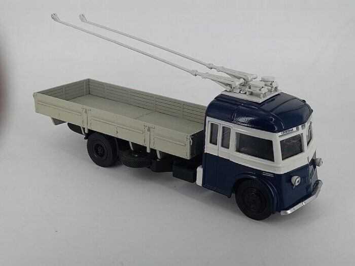 Kaubaveo trollibuss YaTB  1/43 - Image 2