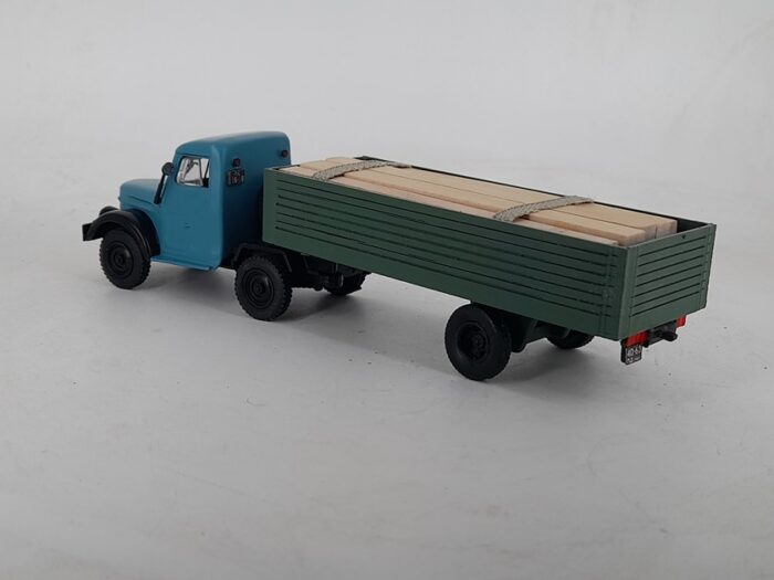 Semi-trailer truck based on the GAZ 69 1/43 - Image 2