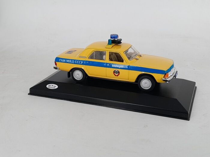 VOLGA GAZ 3102 Police 1/43 - Image 3