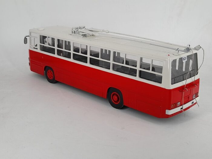Ikarus 260T  1/43 - Image 2