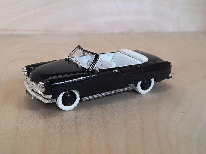 Volga gaz 21 Cabrio 1/43  Must