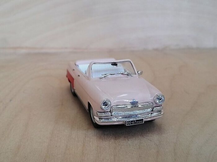 Volga gaz 21 Cabrio 1/43 Roosa - Image 3