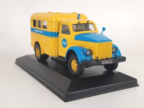 AM 3 MIILITS ГАИ GAZ 51 šassiil 1/43