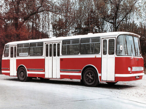 City bus LAZ 699B prototype (No. 56-E).