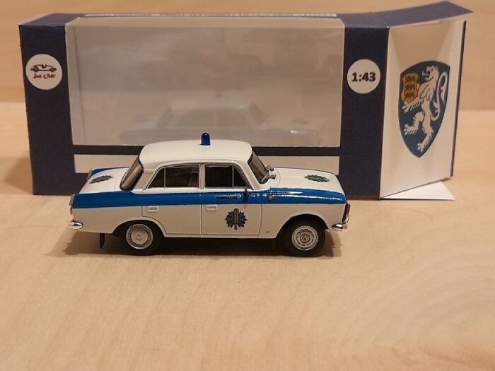 Border guard car Moskvich IZ 412 1/43