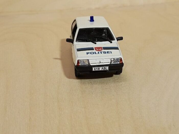 LADA VAZ 2108 Estonian Police 1/43 - Image 3