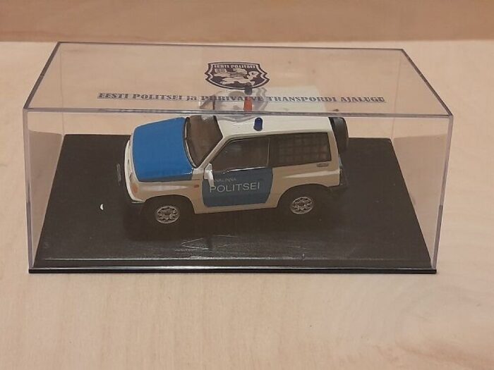 Сузуки Витара Эстонская полиция 1/43