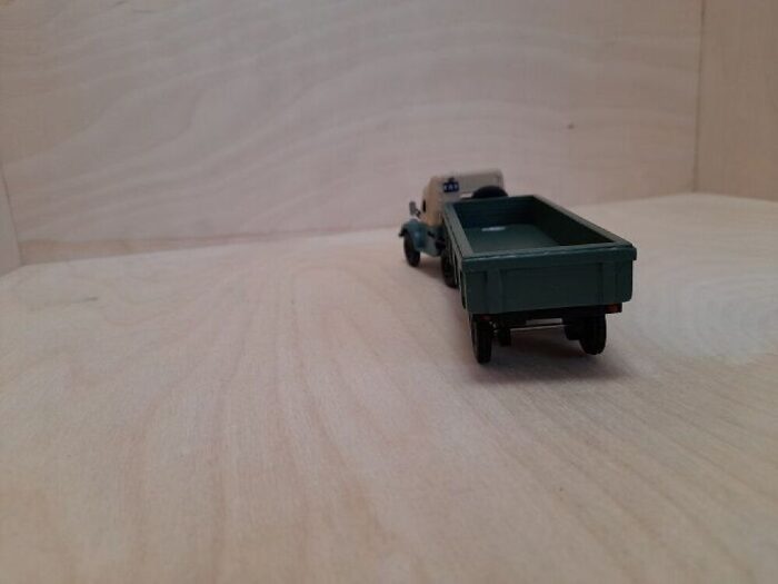 Veoauto. UAZ 456 1/43 - Image 3