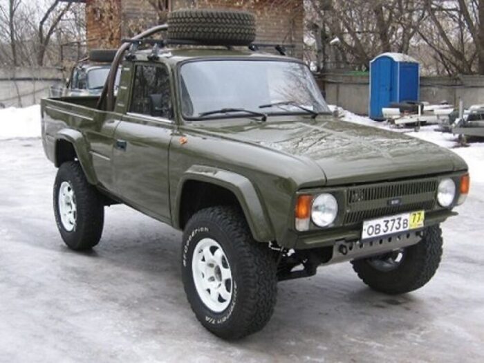 Moskvich IZ-2715 BIZON 1998 1/43 - Image 5