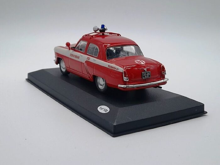 Gaz 21 Volga Fire Truck 1/43 - Image 3