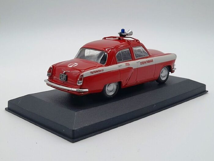Gaz 21 Volga Fire Truck 1/43 - Image 4