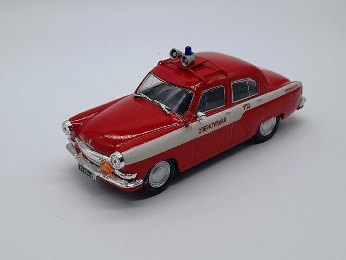 Gaz 21 Volga Fire Truck 1/43 - Image 6