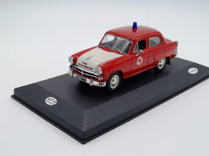 Москвич 407 Пожарная машина 1/43 — изображение 2