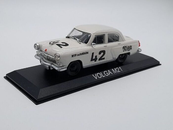 Гоночный автомобиль ГАЗ 21 № 42. Чемпионат СССР 1972 г. 1/43