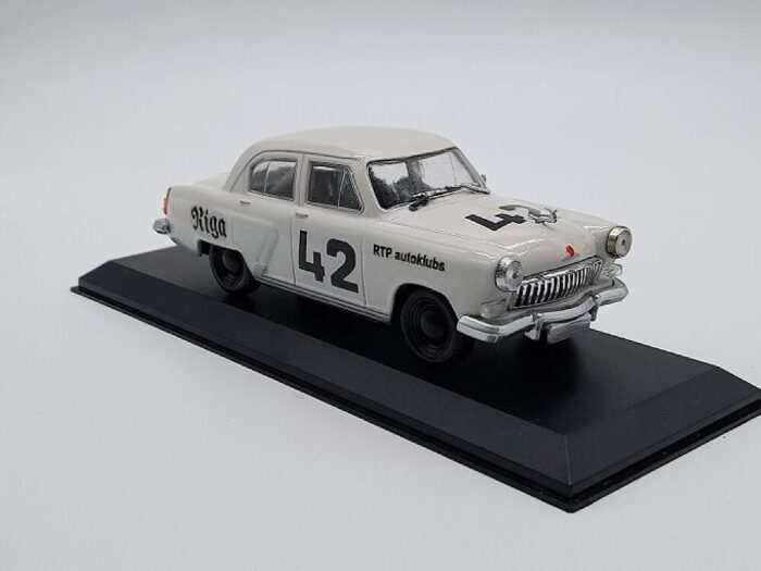 Гоночный автомобиль ГАЗ 21 № 42. Чемпионат СССР 1972 г. 1/43 — изображение 3