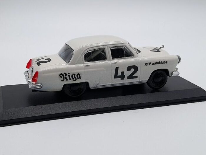 Гоночный автомобиль ГАЗ 21 № 42. Чемпионат СССР 1972 г. 1/43 — изображение 4