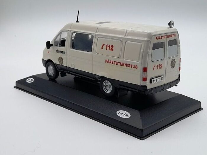 GAZ 27057 Gazelle Estonian Former Tõrvandi 6-4 Rescue Truck 1/43 - Image 2