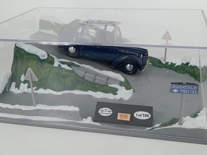 Москвич 400 Кабриолет 1/43 Диорама Тбилиси — изображение 3
