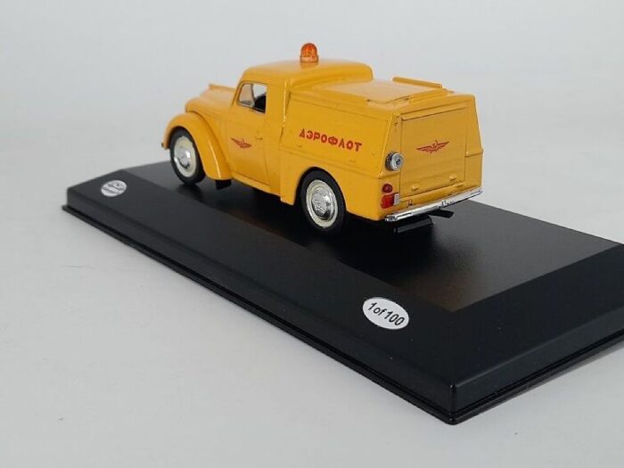 Moskvich-400 APA-7  1/43 - Image 2