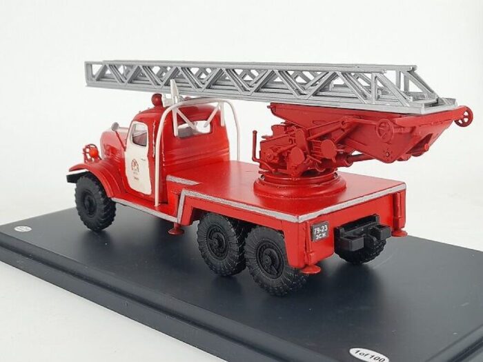 Former Tartu Fire Department ladder ZIL 157 1/43 - Image 2