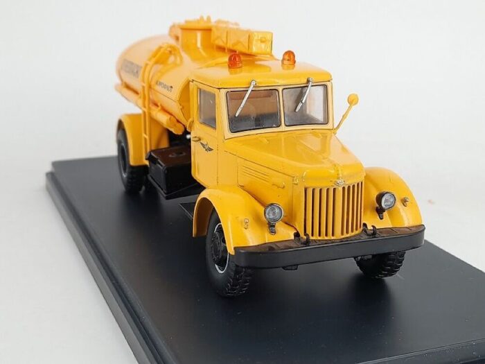 Бензовоз АЦ-8,5 КРАЗ 255Б Аэрофлот 1/43 — изображение 4