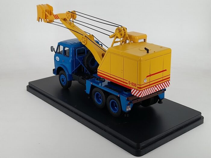 Экскаватор МАЗ 5334 1/43 — изображение 2
