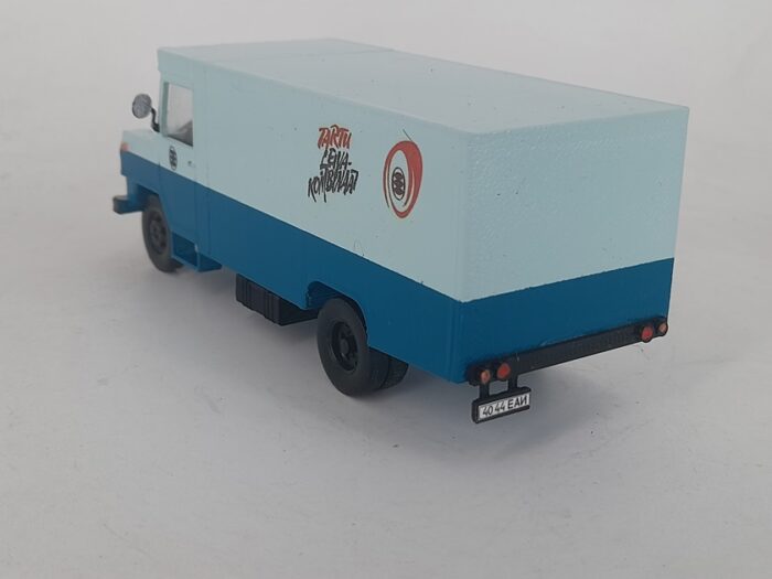 TA 3760 01 Хлебовоз 1/43 — изображение 2