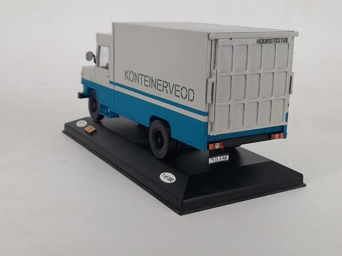 TA 3760 01 Контейнеровоз Серый 1/43 — изображение 2