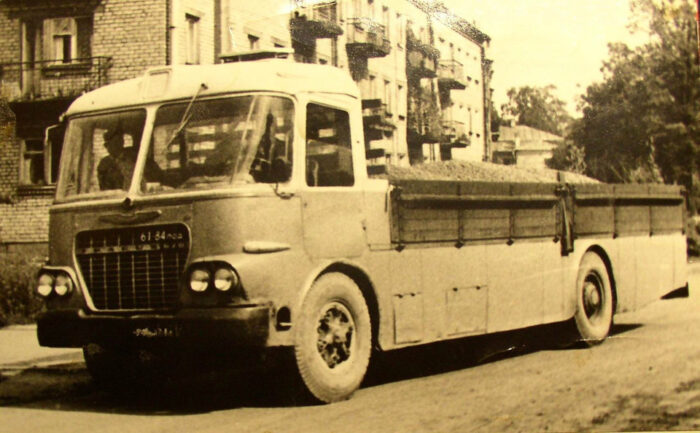 Veoauto Ikarus 620. 1970. a 1/43 - Image 5