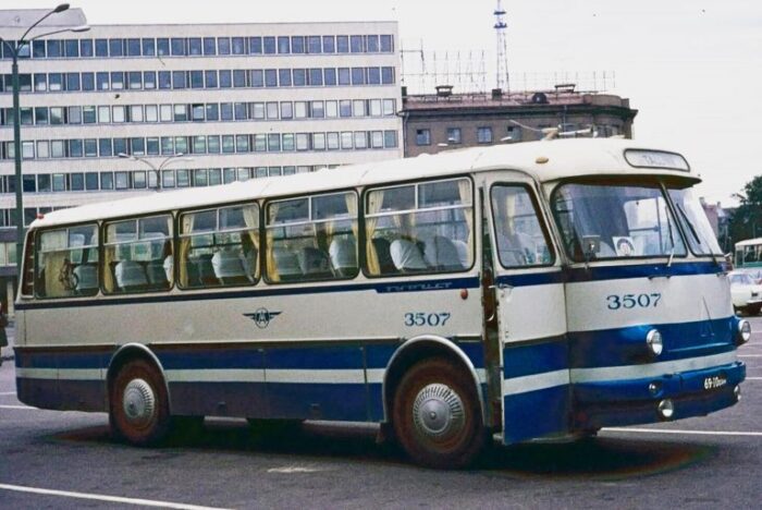 ЛАЗ 697М Турист