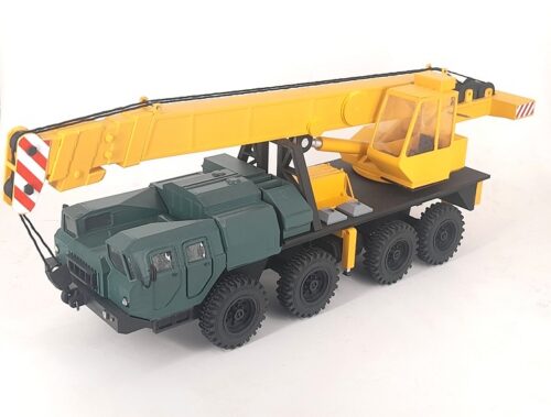 MAZ 543 / MAZ 7310 Uragan Kraana