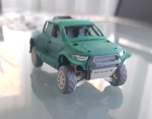 Toyota Hilux KIT 1/43